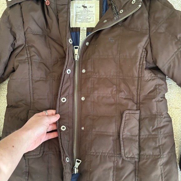 Abercrombie & Fitch Brown Hooded Puffer Jacket with Faux Fur Trim - Picture 5 of 11